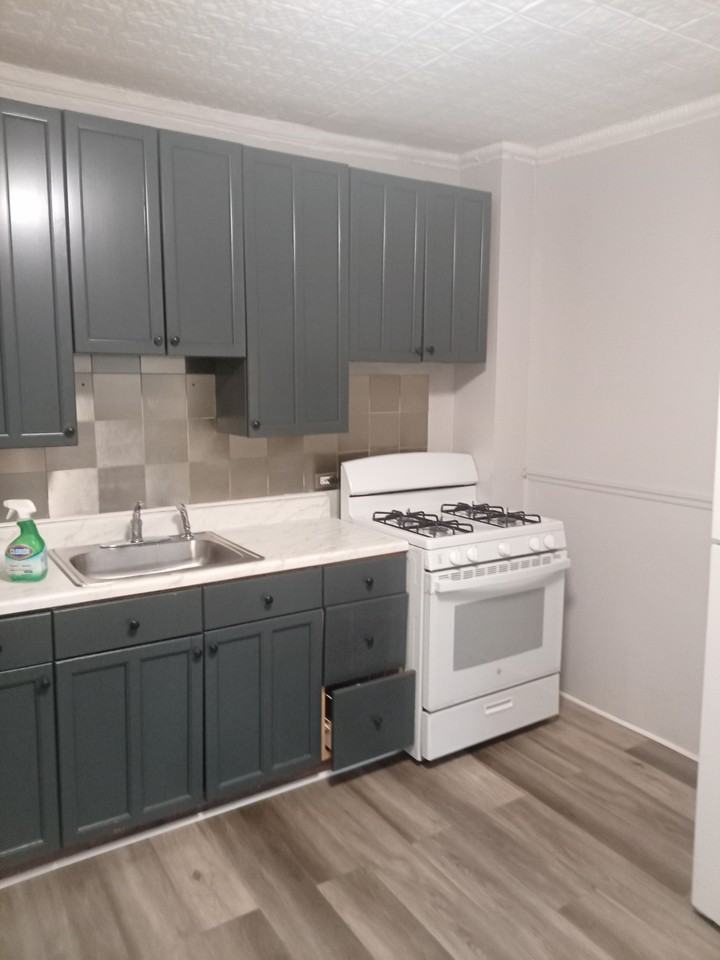 430 Seventh Ave #1 - Photo 2 of 7