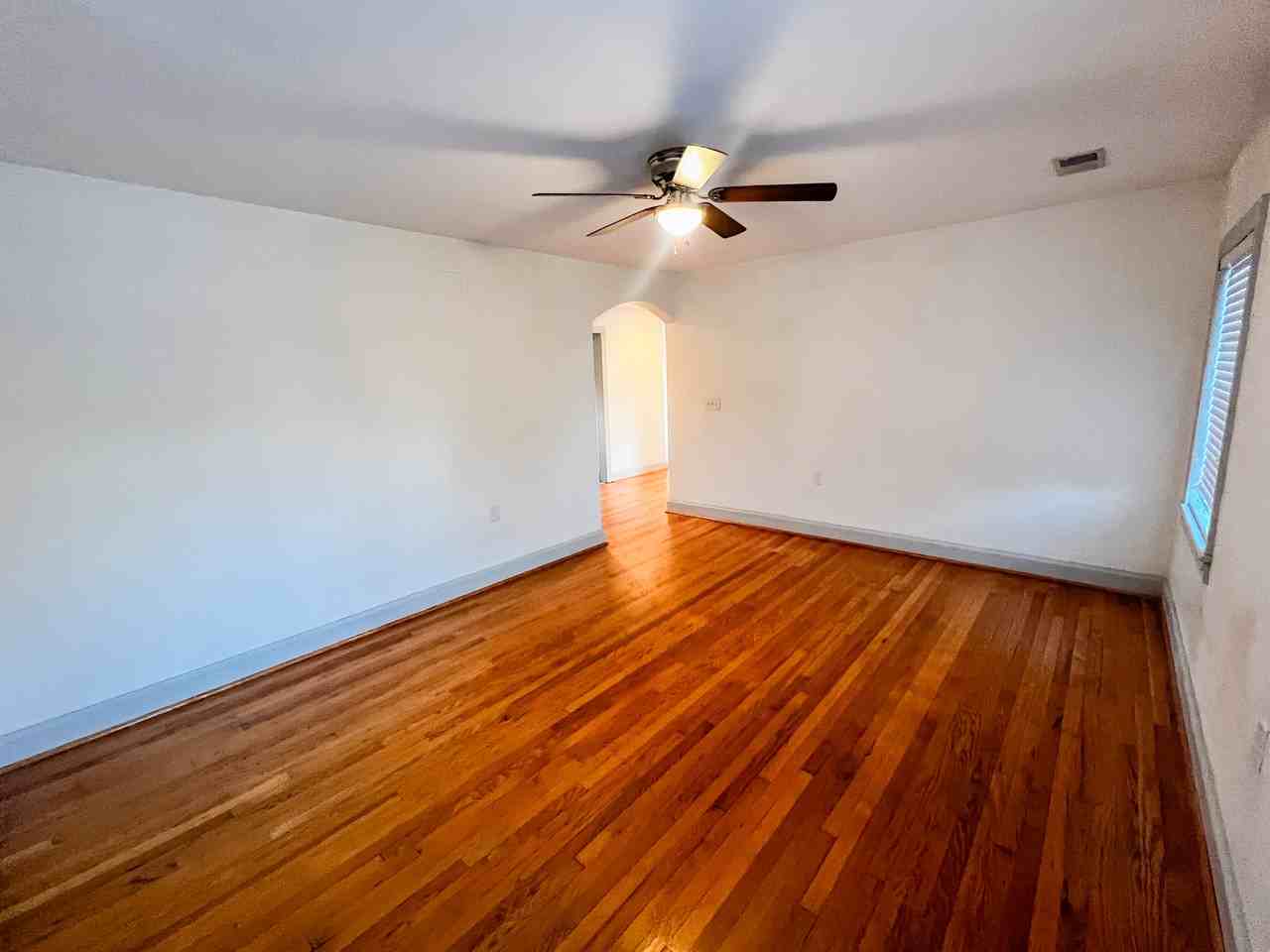 123 Pollock St #123 - Photo 3 of 11