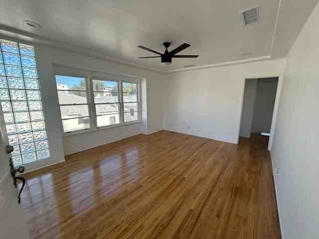 1515 1/2 Wellesley Ave #1515-1-2 - Photo 5 of 19