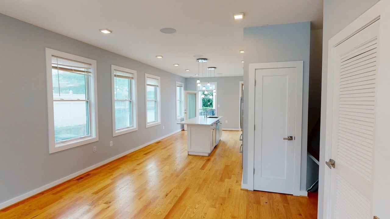 409 Upshur St Nw #2 - Photo 4 of 18