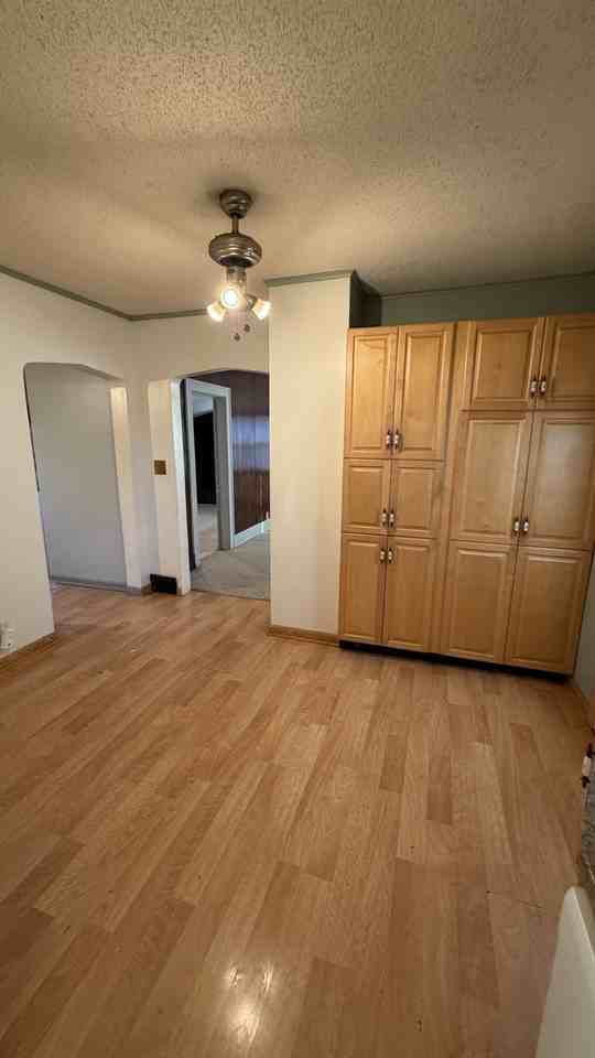 119 7th Ave Ne #NA - Photo 4 of 20