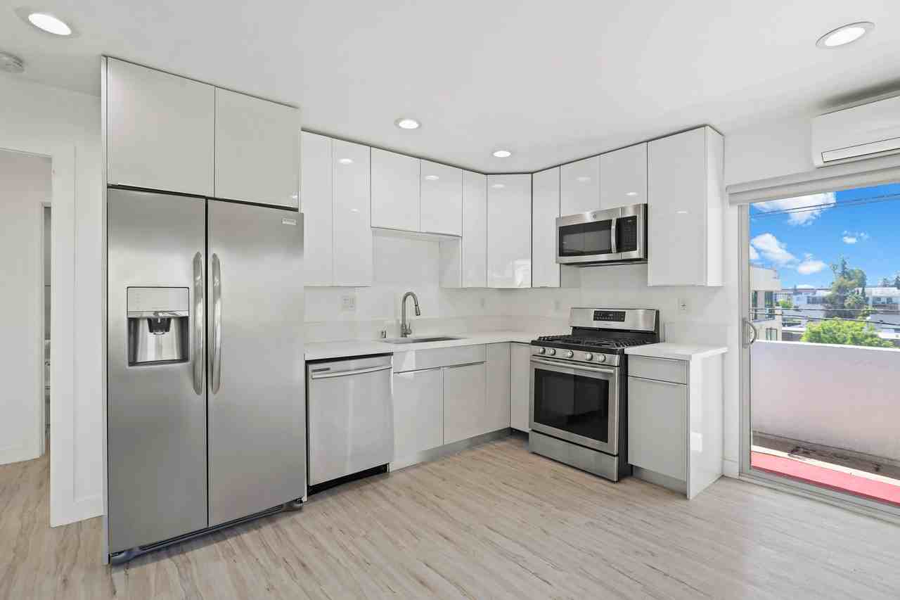 249 S Coronado St #2 - Photo 4 of 16