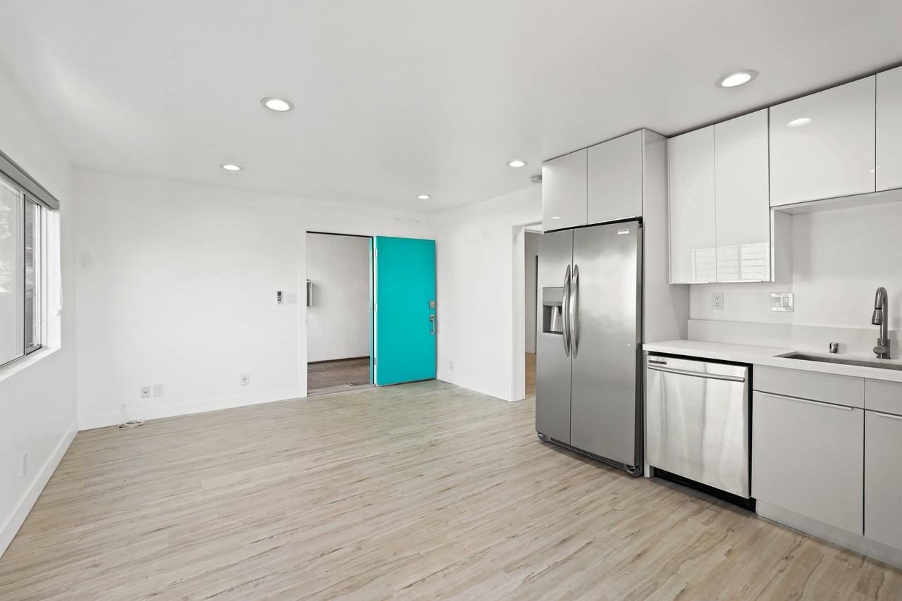 249 S Coronado St #2 - Photo 5 of 16