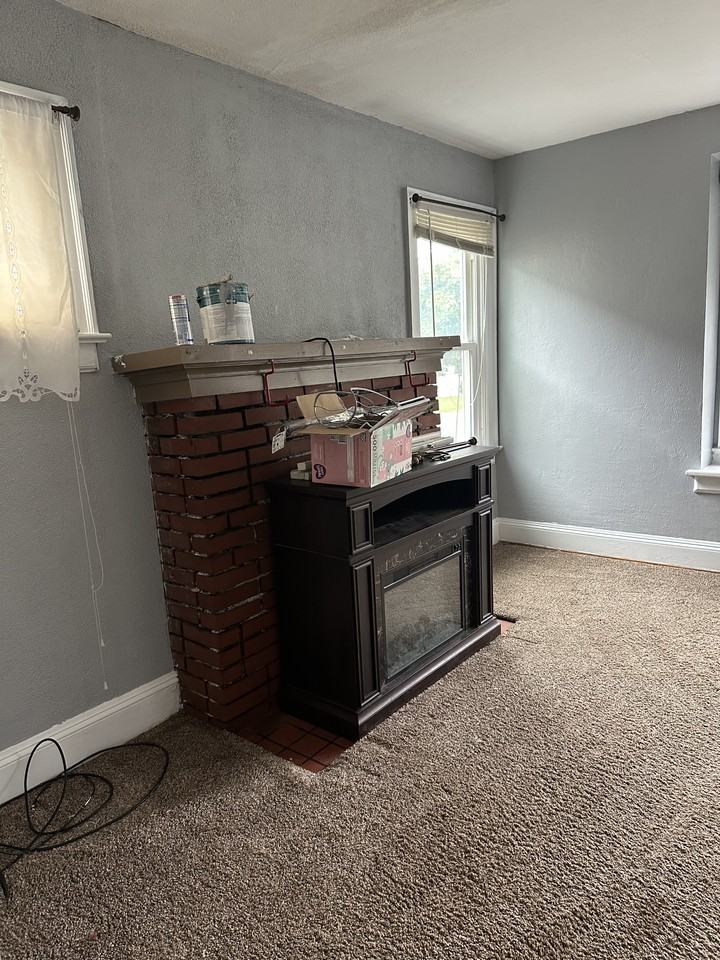 5 Beverly Ave - Photo 2 of 4