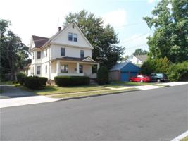 featured image of 225 Whiting Ln #2ndFL