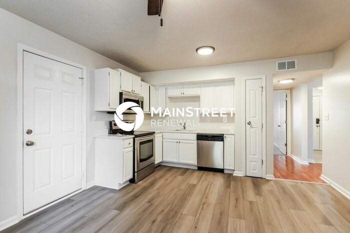 8007 Apple Valley Drive - Photo 7 of 19