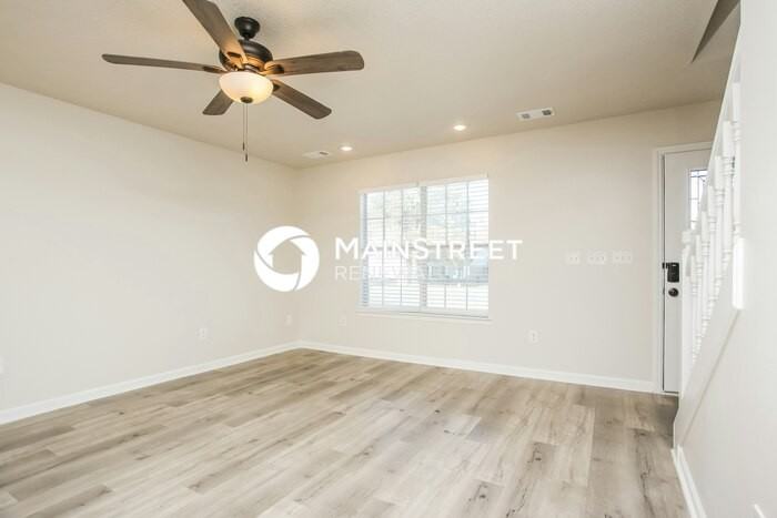 6181 Liberty Estates Dr - Photo 4 of 19