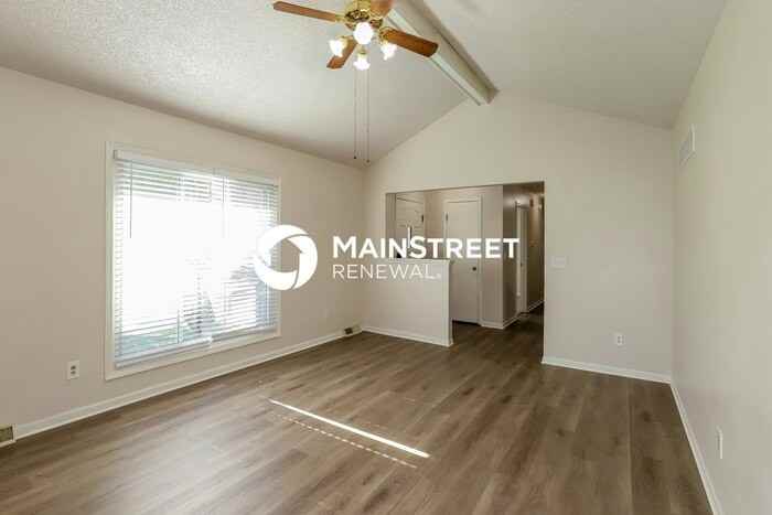 1606 Ne 112th Ter - Photo 4 of 19