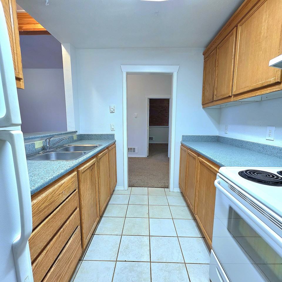 228 W Riverside Ave #302 - Photo 2 of 15