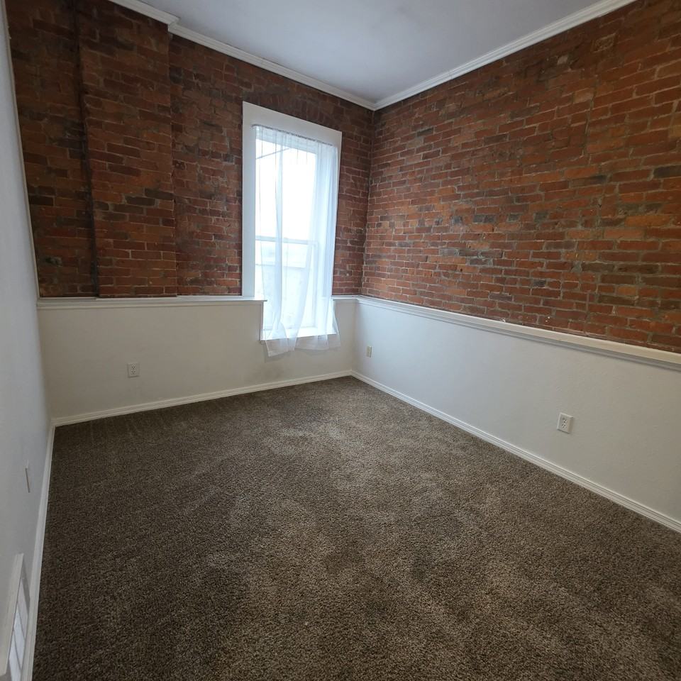 228 W Riverside Ave #302 - Photo 3 of 15