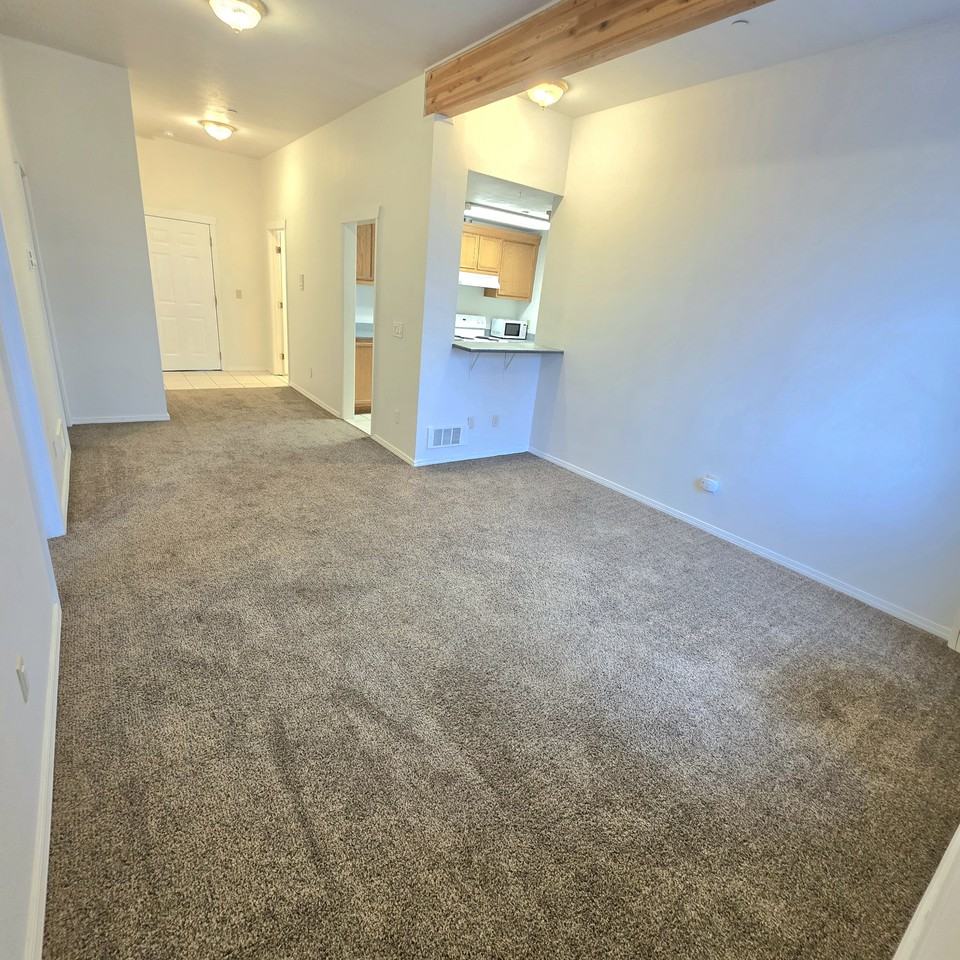 228 W Riverside Ave #302 - Photo 5 of 15