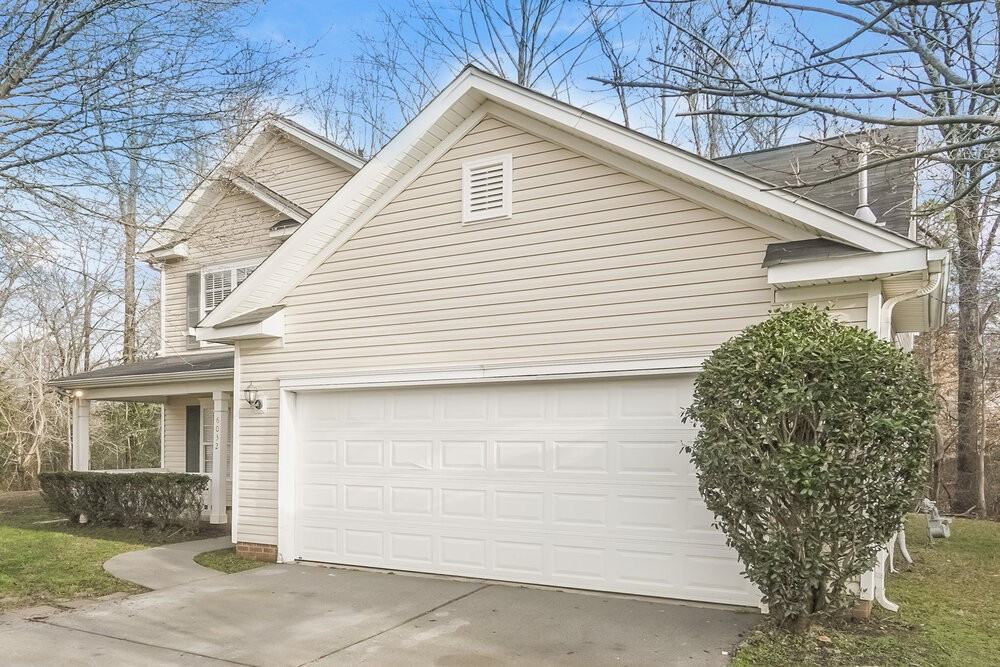 6032 Patricia Ryan Dr - Photo 4 of 17