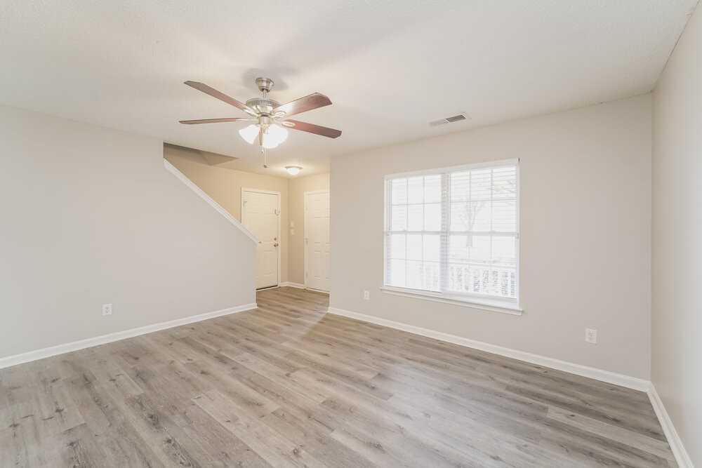 6032 Patricia Ryan Dr - Photo 6 of 17