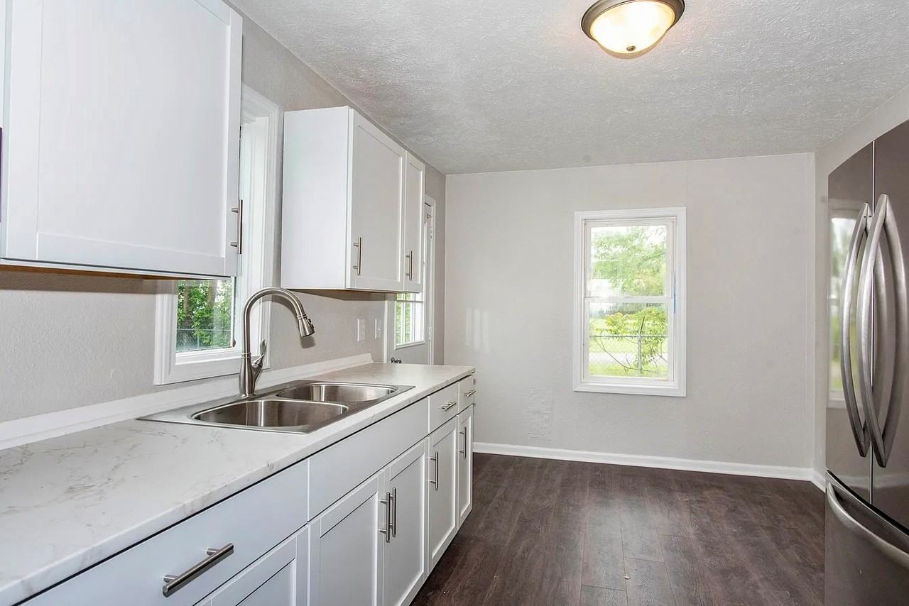1226 1/2 Shakespeare Ave #NA - Photo 2 of 18