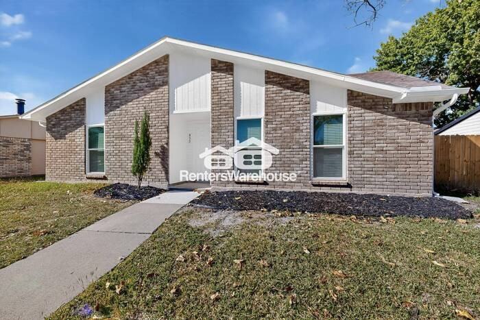 430 Cambria Dr - Photo 5 of 38