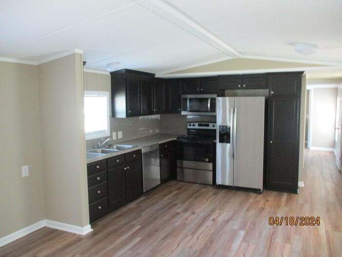 24671 Ridgecrest Rd - Photo 4 of 12