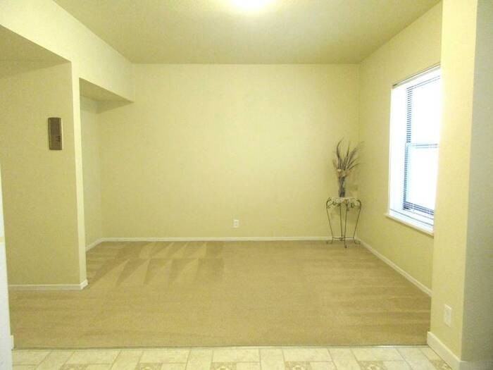 2015 Nw Kearney St #205 - Photo 5 of 9