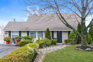 featured image of 11 Return Ln