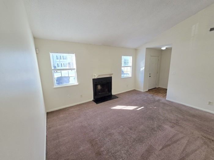 174 S Kentucky Ave - Photo 4 of 18