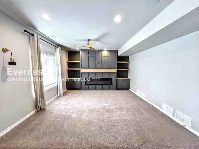 6047 Mumford Dr - Photo 5 of 23