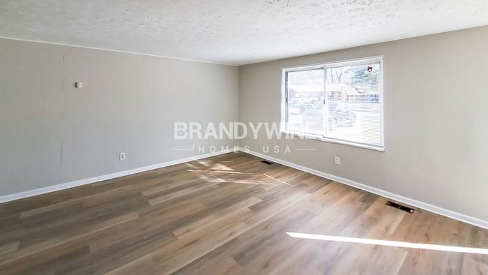 3225 Valley Bend Rd - Photo 4 of 17