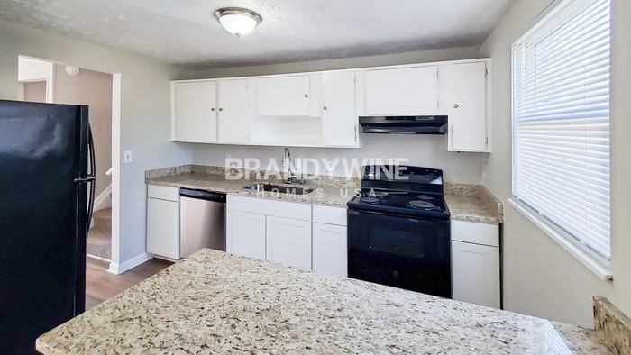 3225 Valley Bend Rd - Photo 5 of 17