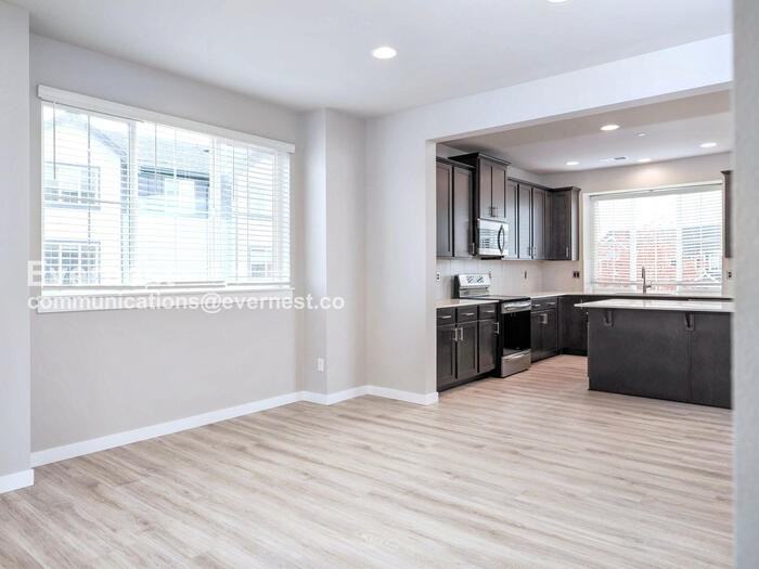 1621 Seattle Hill Rd - Photo 5 of 28