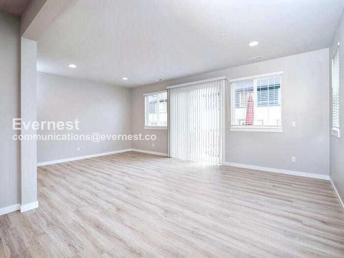 1621 Seattle Hill Rd - Photo 6 of 28