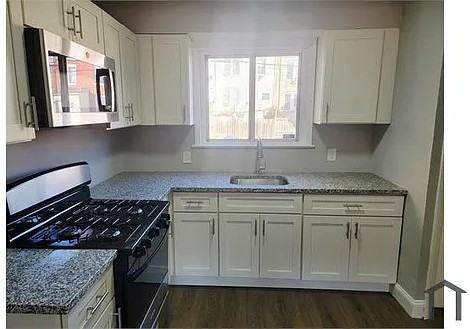 700 East Cold Spring Lane - Photo 3 of 13