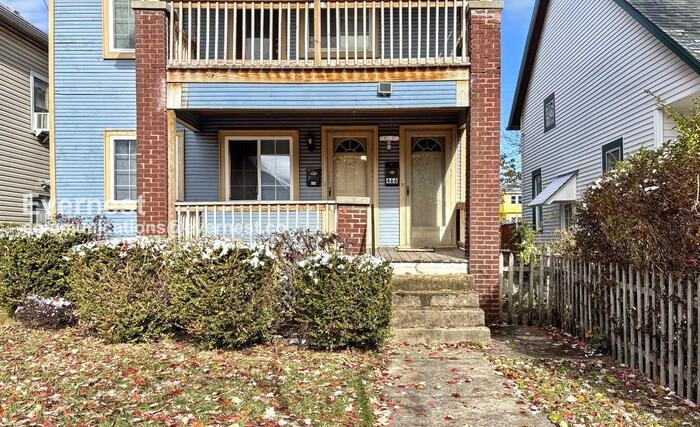 464 E Oakland Ave - Photo 2 of 20