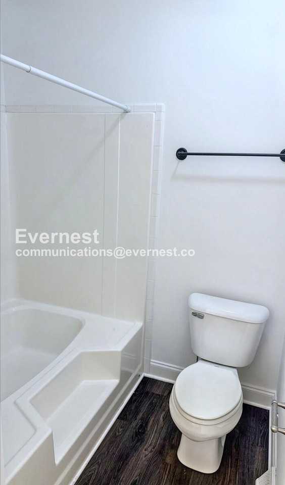 1805 S Mayflower Dr - Photo 5 of 19