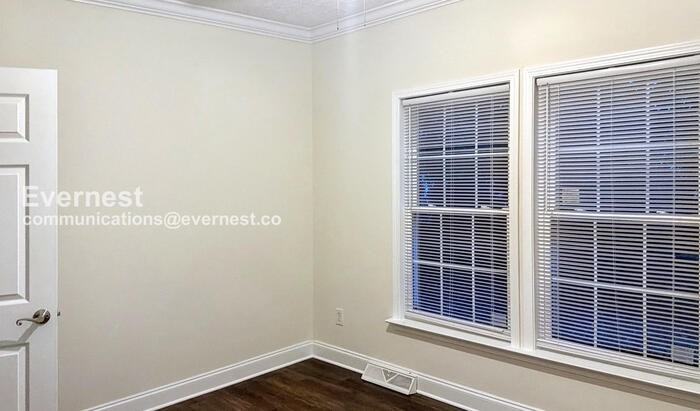 1805 S Mayflower Dr - Photo 7 of 19