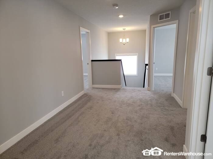 7648 Waters Edge Ave - Photo 7 of 21