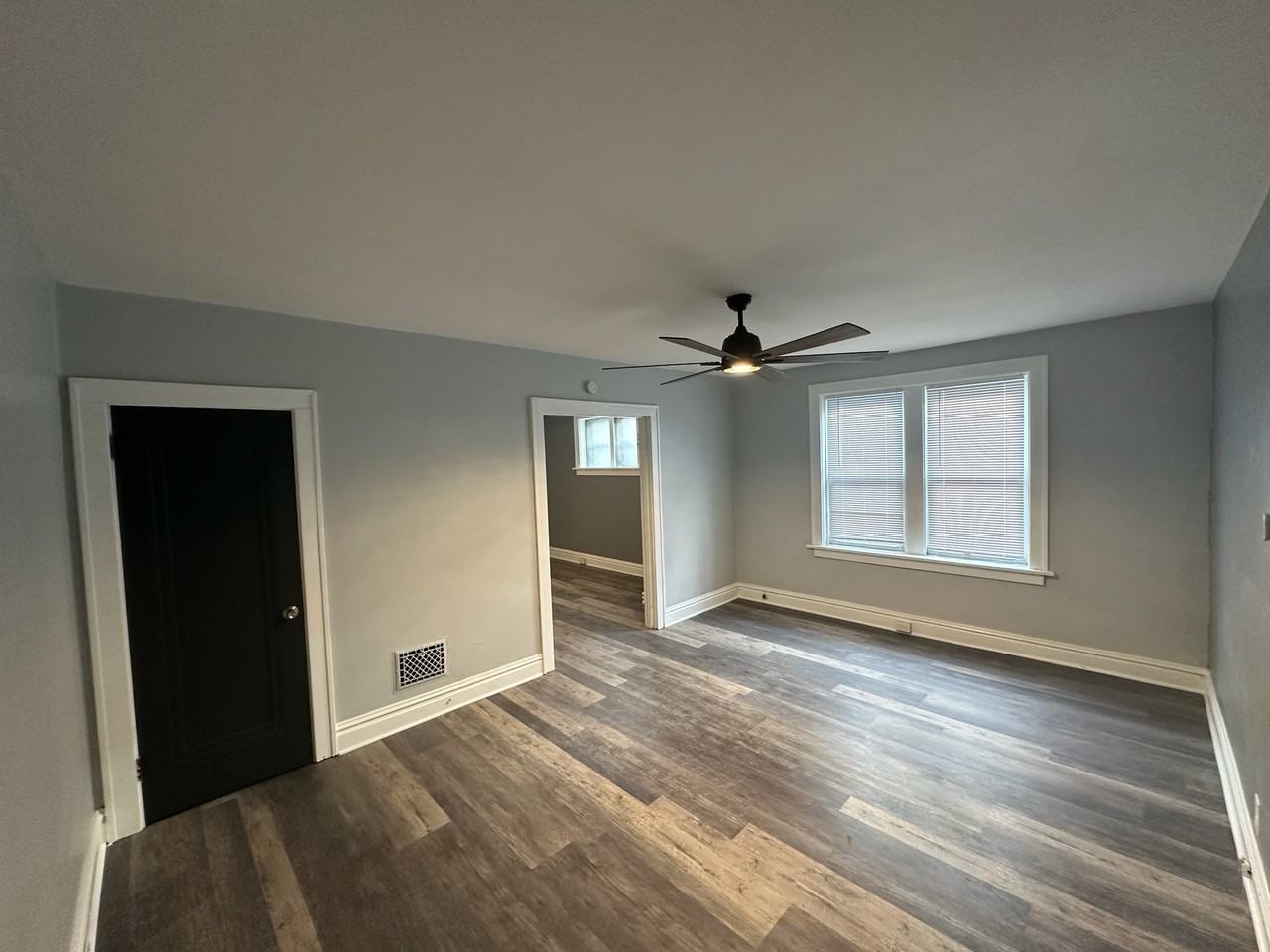 1058 Veronica Ave #1058-1stFL - Photo 4 of 11