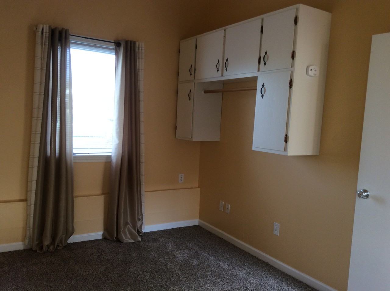 1315 Mccullens Ave #B - Photo 4 of 9