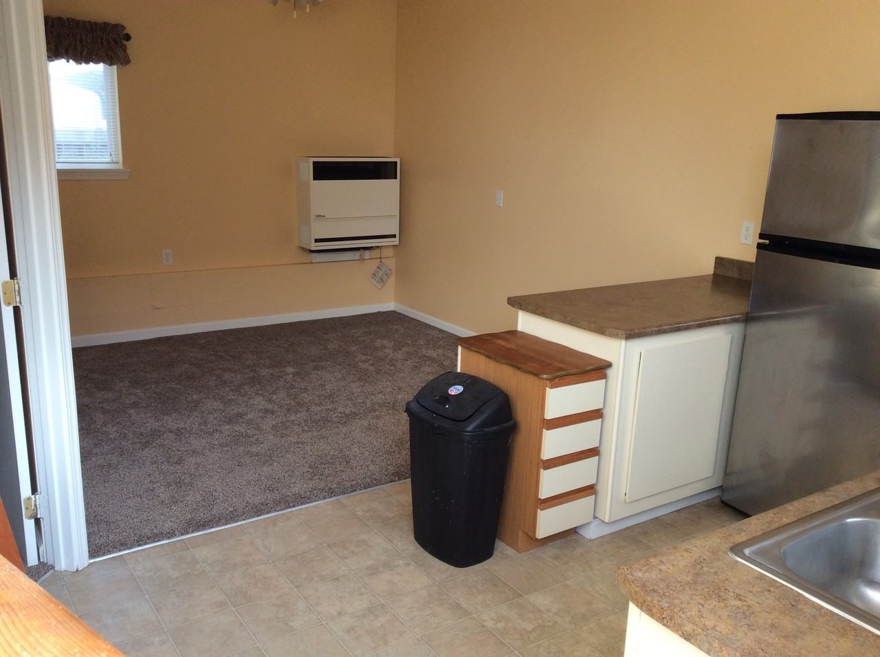 1315 Mccullens Ave #B - Photo 5 of 9
