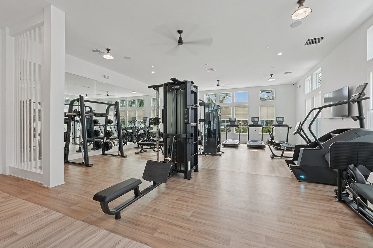 Alton LakeHouse - Photo 5 of 51