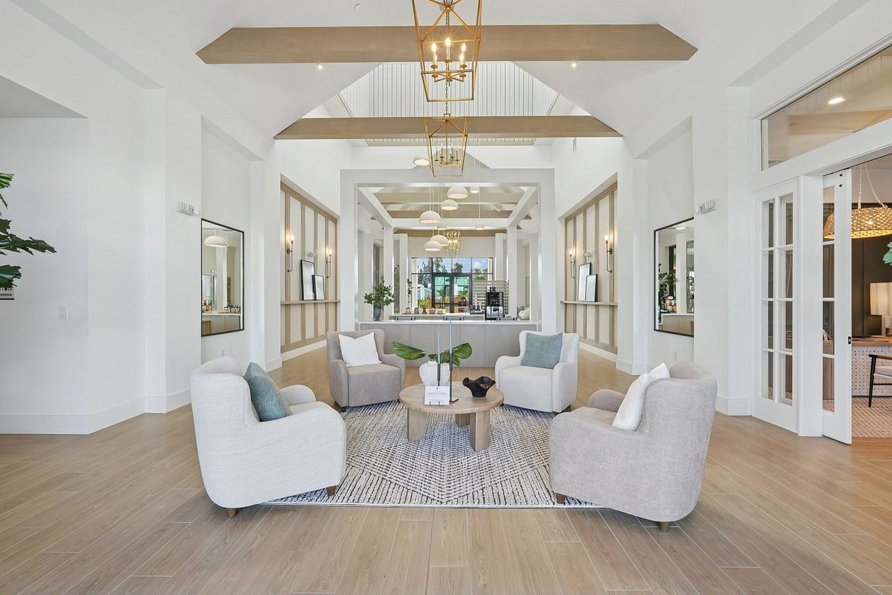 Alton LakeHouse - Photo 5 of 51