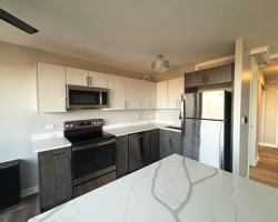 featured image of 913 North Main Street