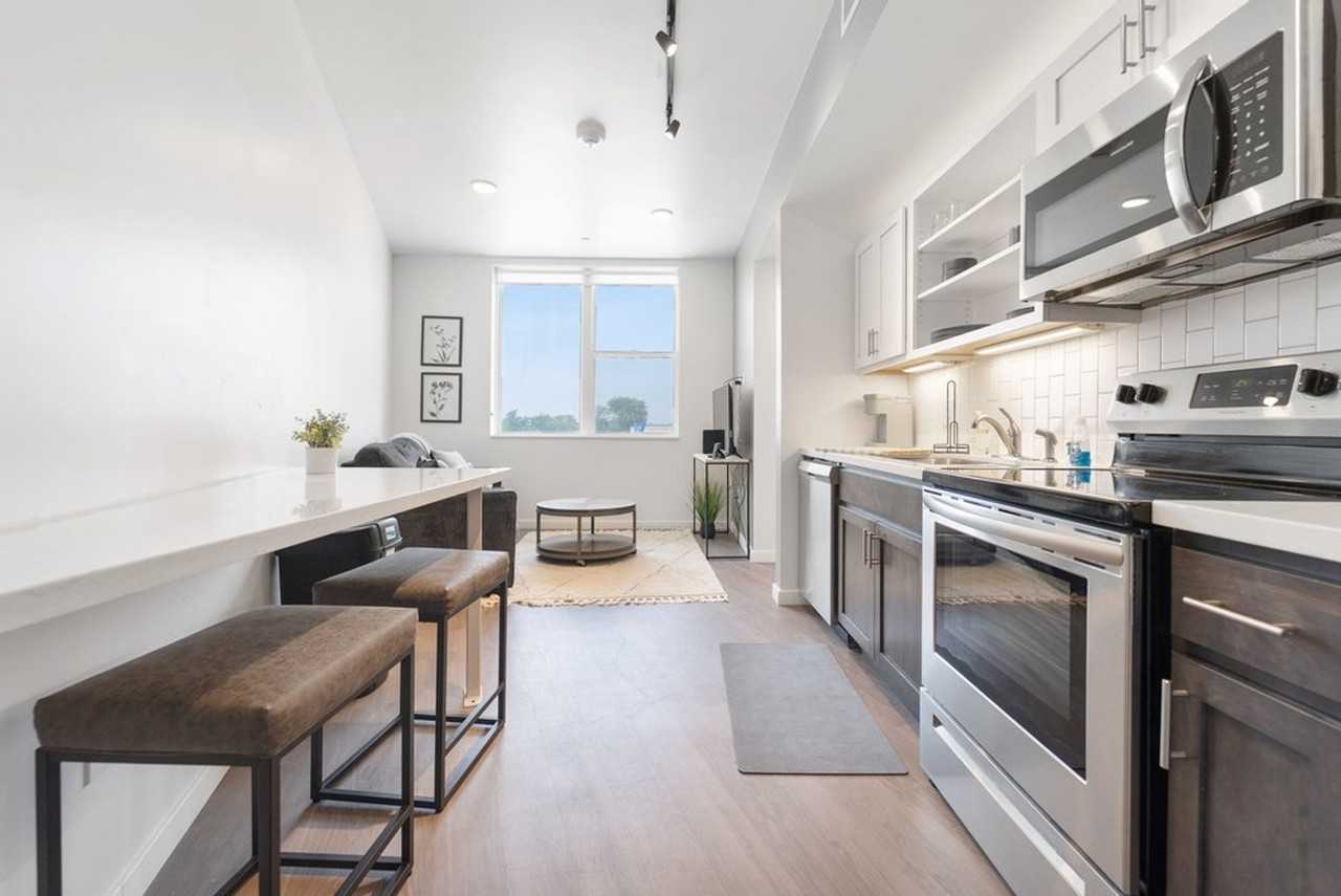 Art Bloc - Photo 4 of 50