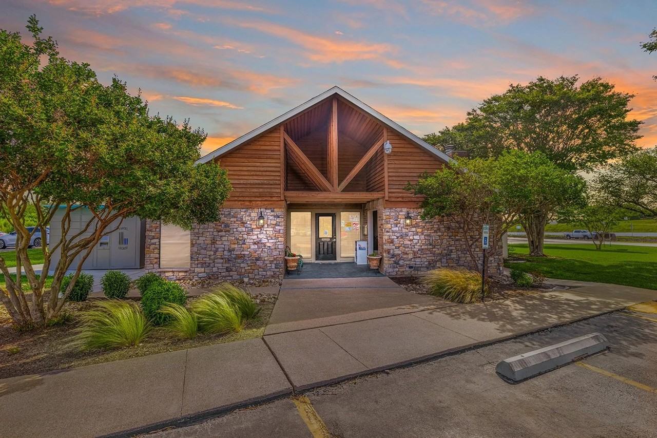 The Heights at 701 - Photo 2 of 29