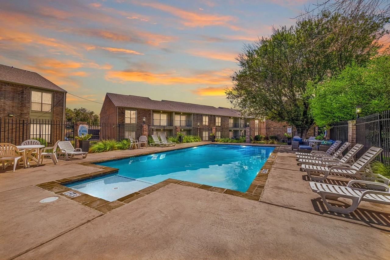 The Heights at 701 - Photo 3 of 29