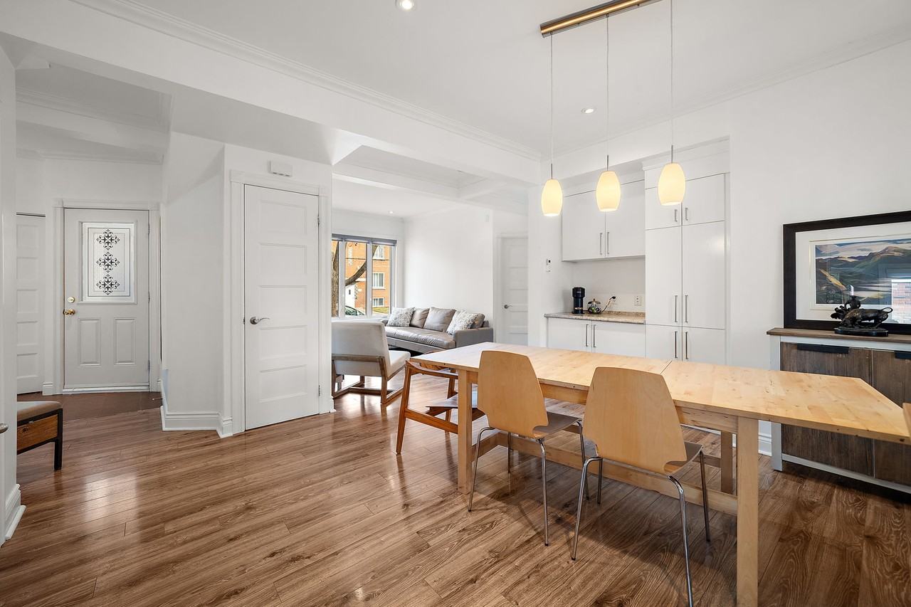 2070 Rue Connaught - Photo 4 of 12