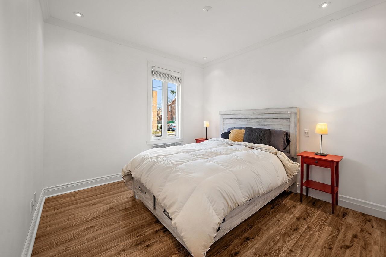 2070 Rue Connaught - Photo 7 of 12