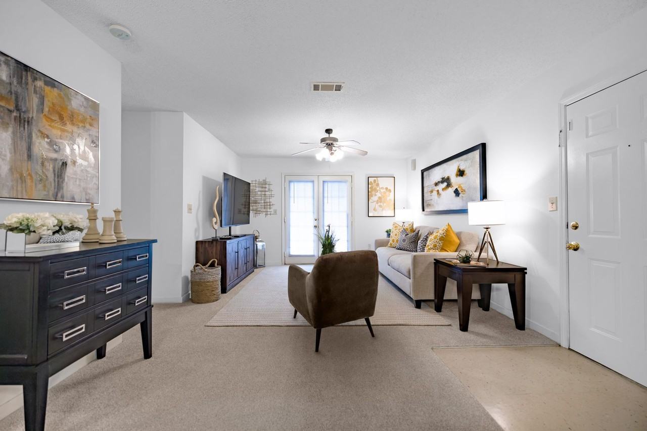 Arbor Gate - Photo 2 of 36