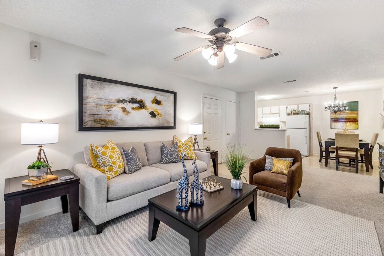 Arbor Gate - Photo 4 of 36