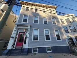 featured image of 23 Paddock St #1