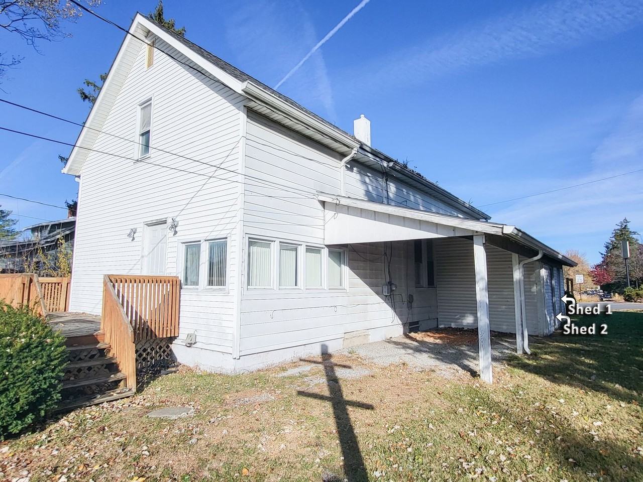 1511 Kossuth St - Photo 2 of 35