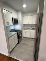 featured image of 907 W 7th St