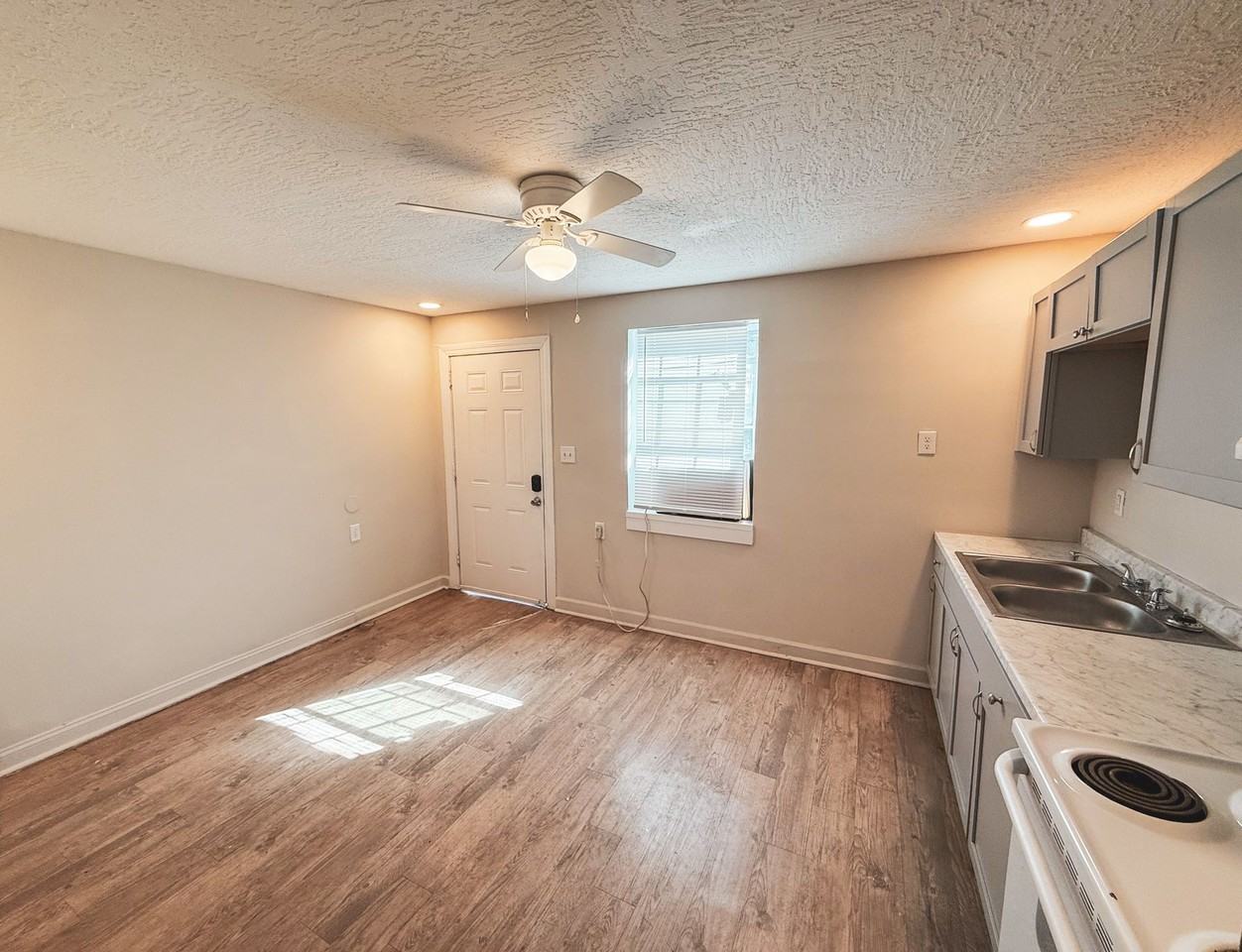 The Clements Horseshoe! - Photo 4 of 13